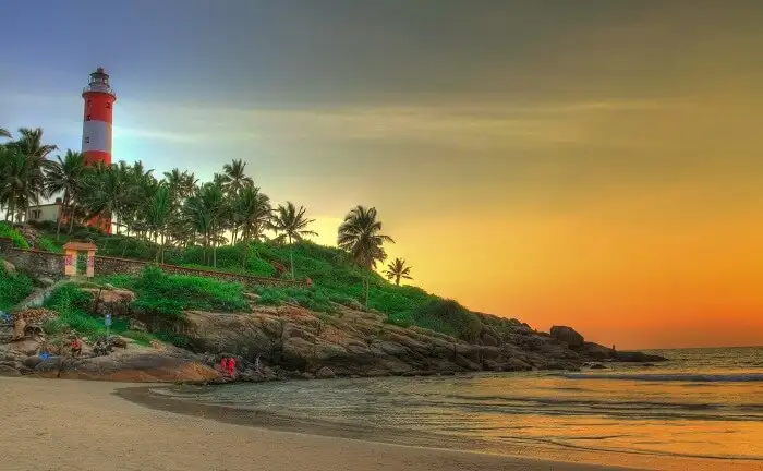 Munnar | Thekkady | Alleppey | Kovalam 5N 6D